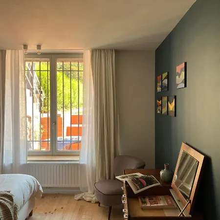 Bed & Breakfast Maison Henri 3*