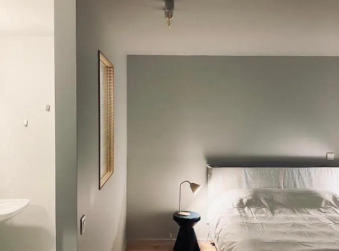 לינה וארוחת בוקר Maison Henri