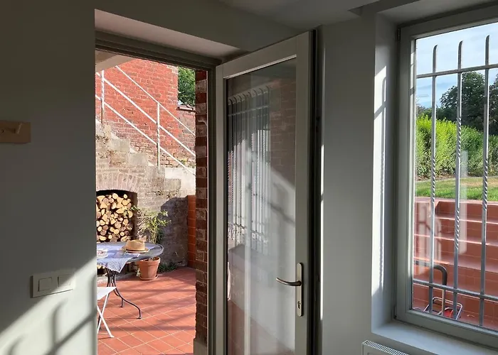 Maison Henri לינה וארוחת בוקר